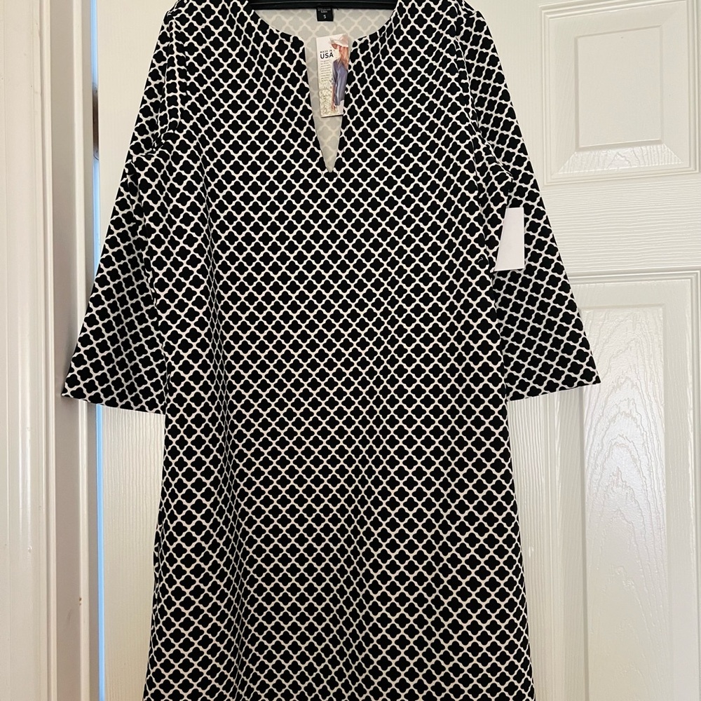 Karen Kane Black & White Dress